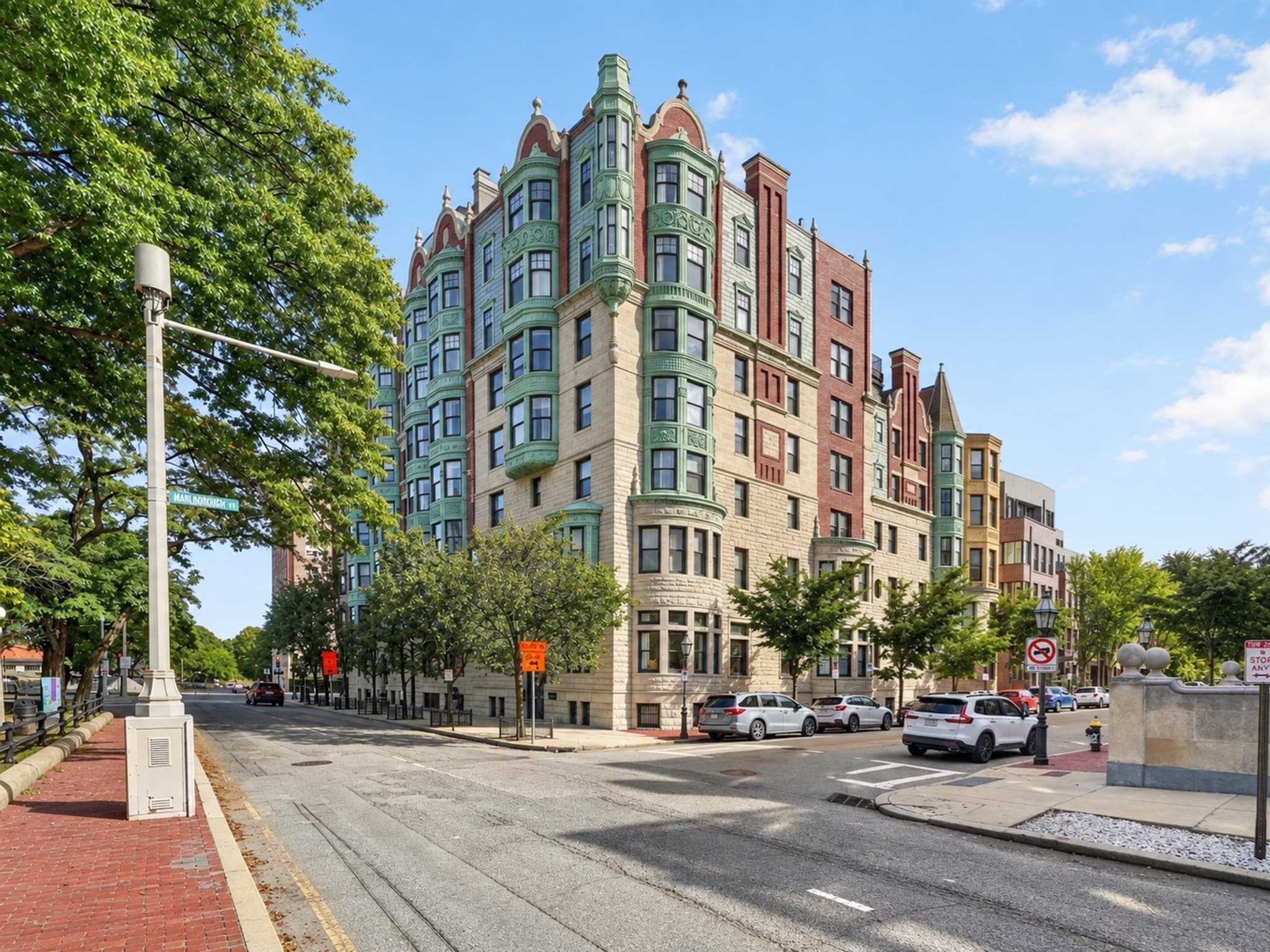 4 Charlesgate East # 402, Boston MA 02115