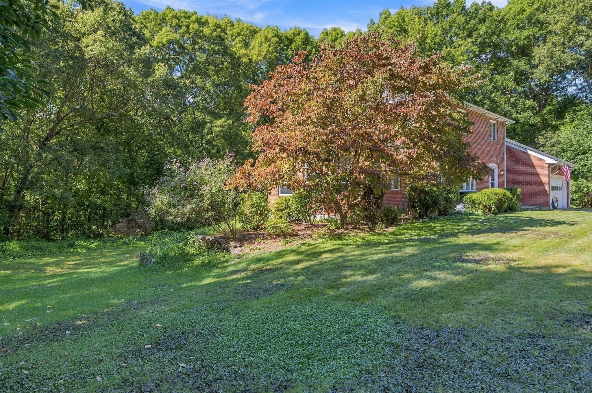Single Family Residence at 20 Lincoln, North Smithfield RI 02896, North Smithfield, photo 9 of 39