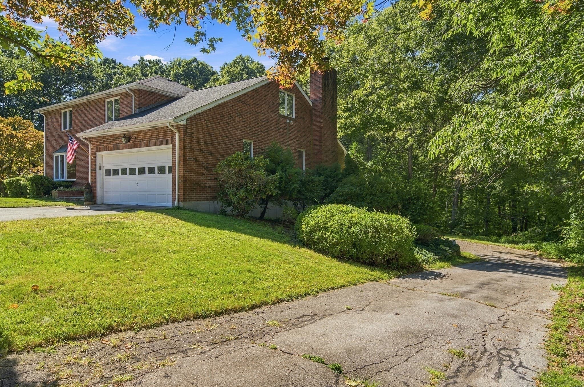 Single Family Residence at 20 Lincoln, North Smithfield RI 02896, North Smithfield, photo 4 of 39