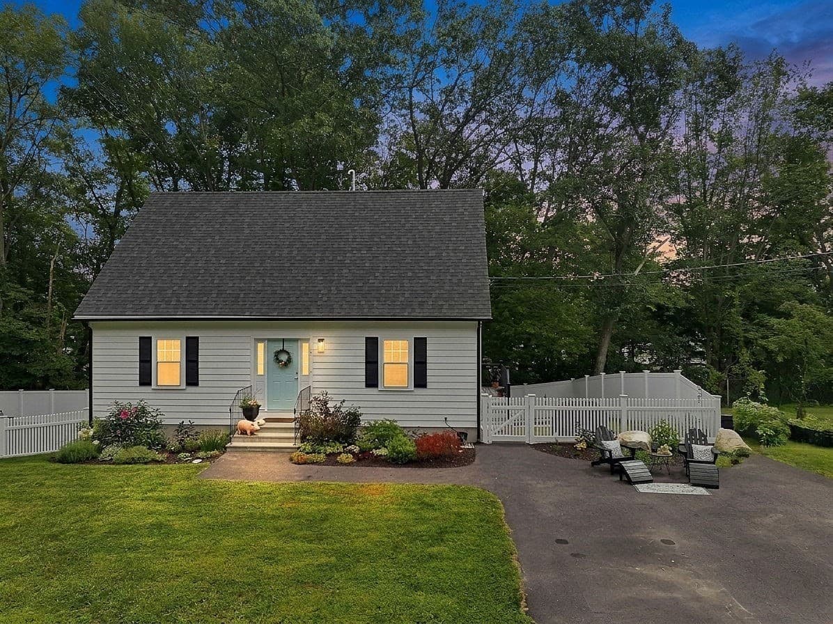 Single Family Residence at 24 Locust St, Salisbury MA 01952, Salisbury, photo 2 of 38
