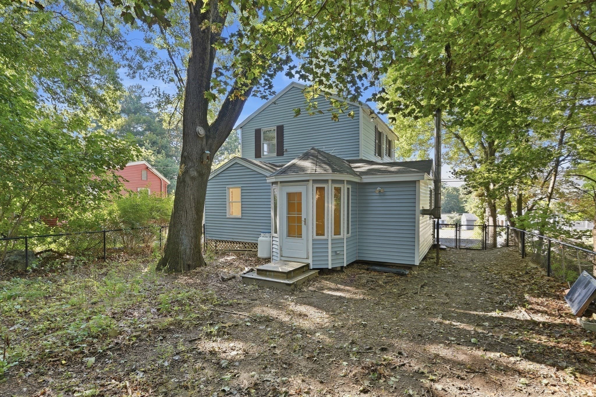 Single Family Residence at 141 Long Pond Dr, Dracut MA 01826, Dracut, photo 23 of 28