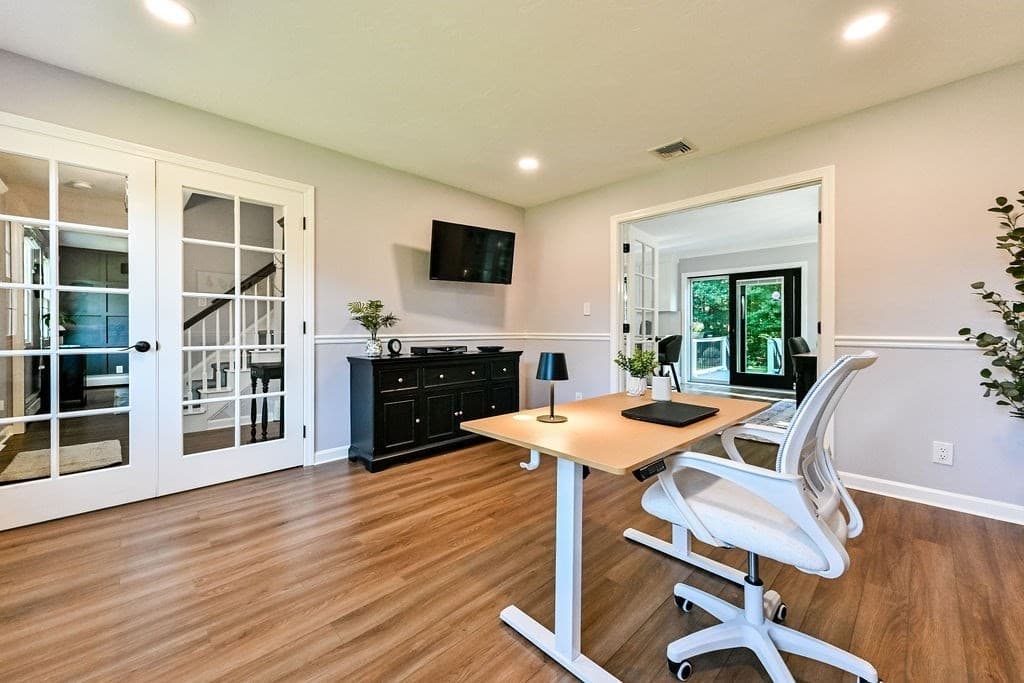Single Family Residence at 7 Southpark Ln, Mansfield MA 02048, Mansfield, photo 12 of 42