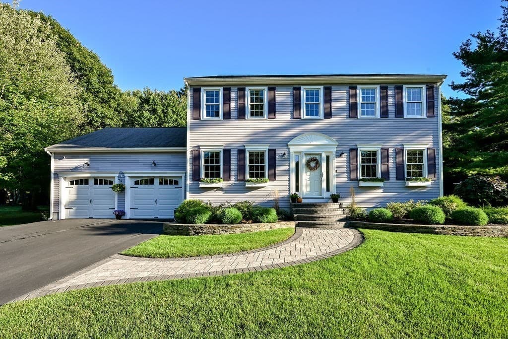 Single Family Residence at 7 Southpark Ln, Mansfield MA 02048, Mansfield, photo 41 of 42