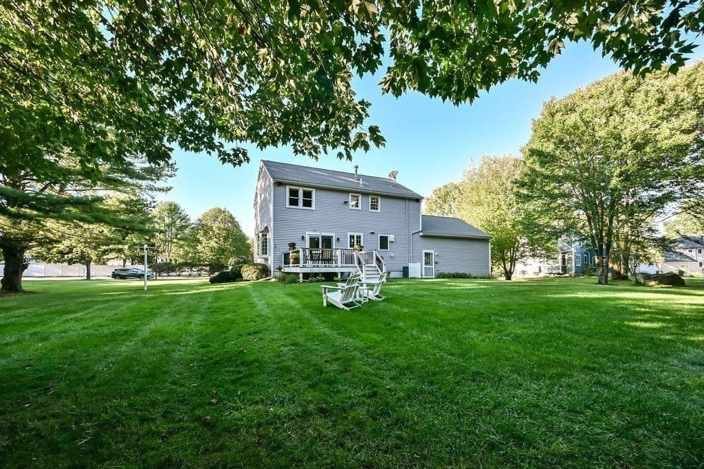Single Family Residence at 7 Southpark Ln, Mansfield MA 02048, Mansfield, photo 37 of 42