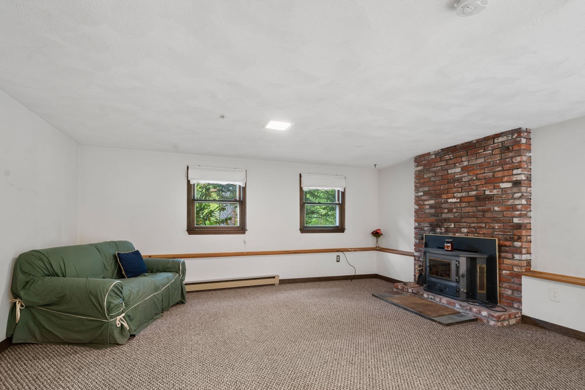 Single Family Residence at 145 White Pond Rd, Hudson MA 01749, Hudson, photo 23 of 36