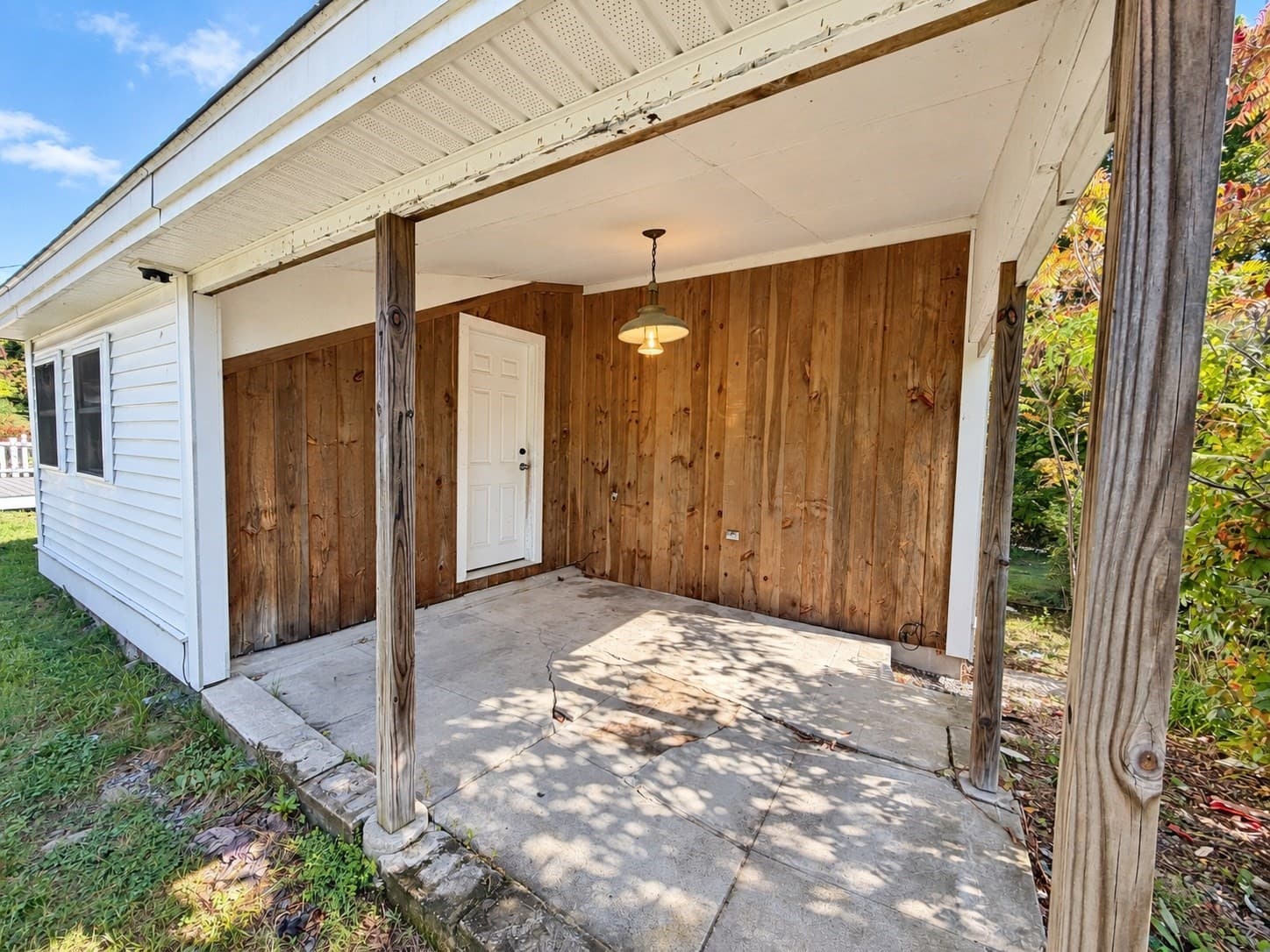 Single Family Residence at 137 Damon Rd, Ashby MA 01431, Ashby, photo 2 of 17