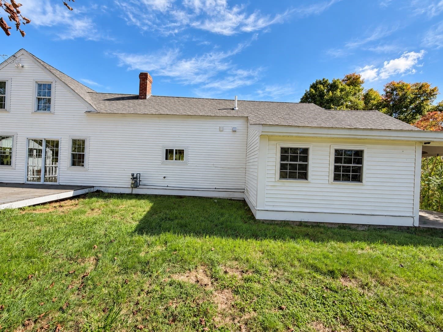 Single Family Residence at 137 Damon Rd, Ashby MA 01431, Ashby, photo 5 of 17