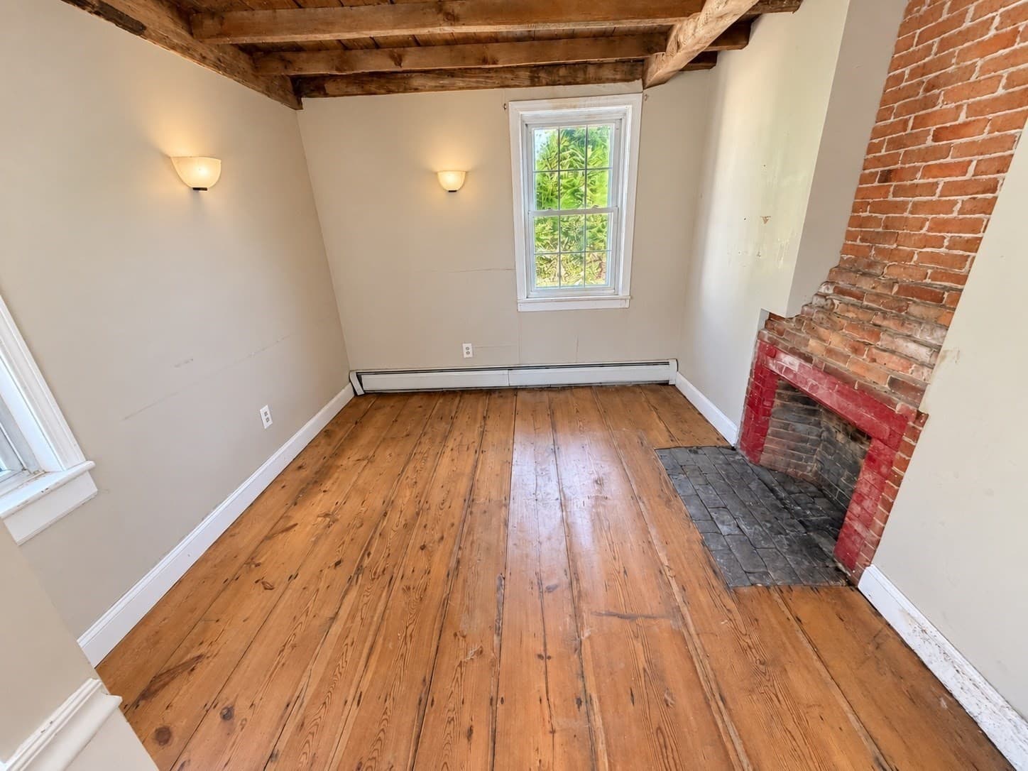 Single Family Residence at 137 Damon Rd, Ashby MA 01431, Ashby, photo 8 of 17