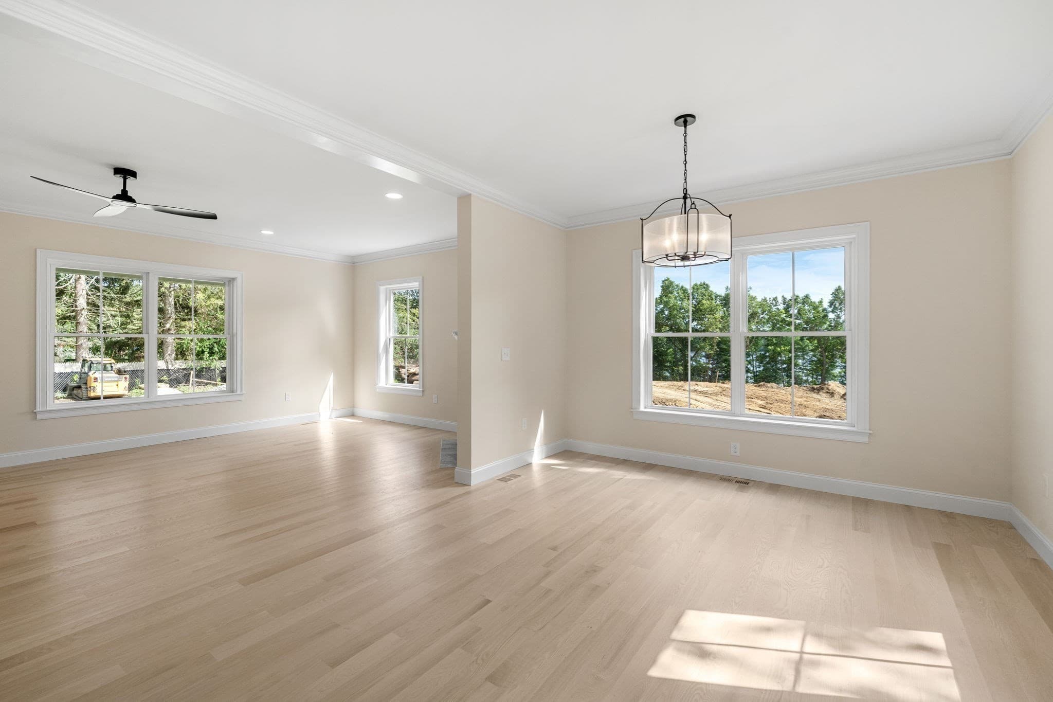 Single Family Residence at 2 Violet Way, Westford MA 01886, Westford, photo 9 of 12