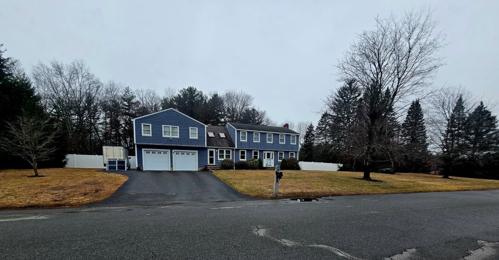 Single Family Residence at 20 Farm Pond Rd, Dracut MA 01826, Dracut, photo 2 of 36