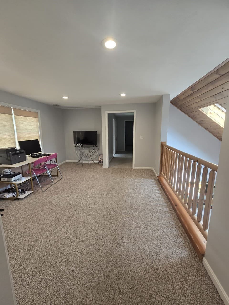 Single Family Residence at 20 Farm Pond Rd, Dracut MA 01826, Dracut, photo 16 of 36