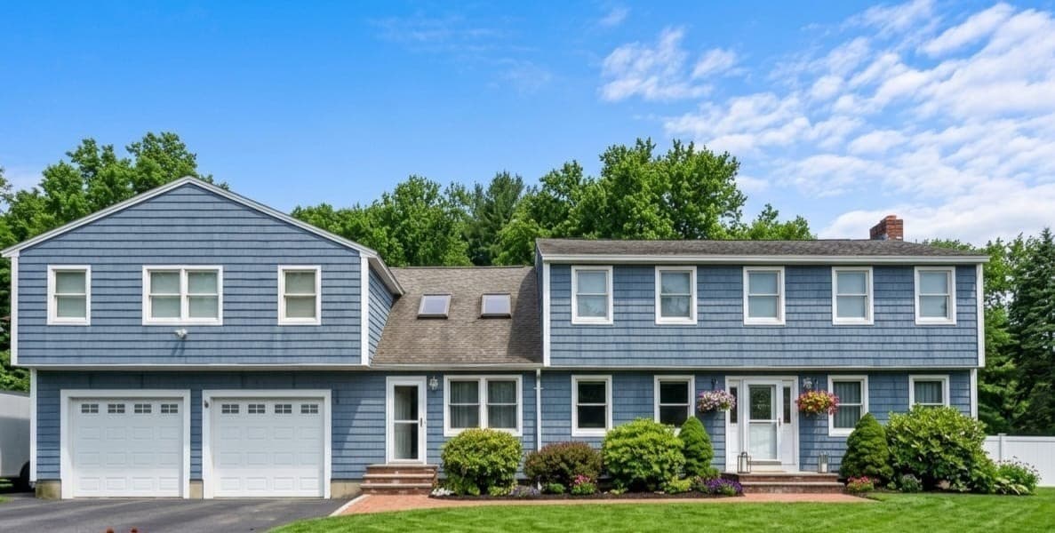 20 Farm Pond Rd, Dracut MA 01826