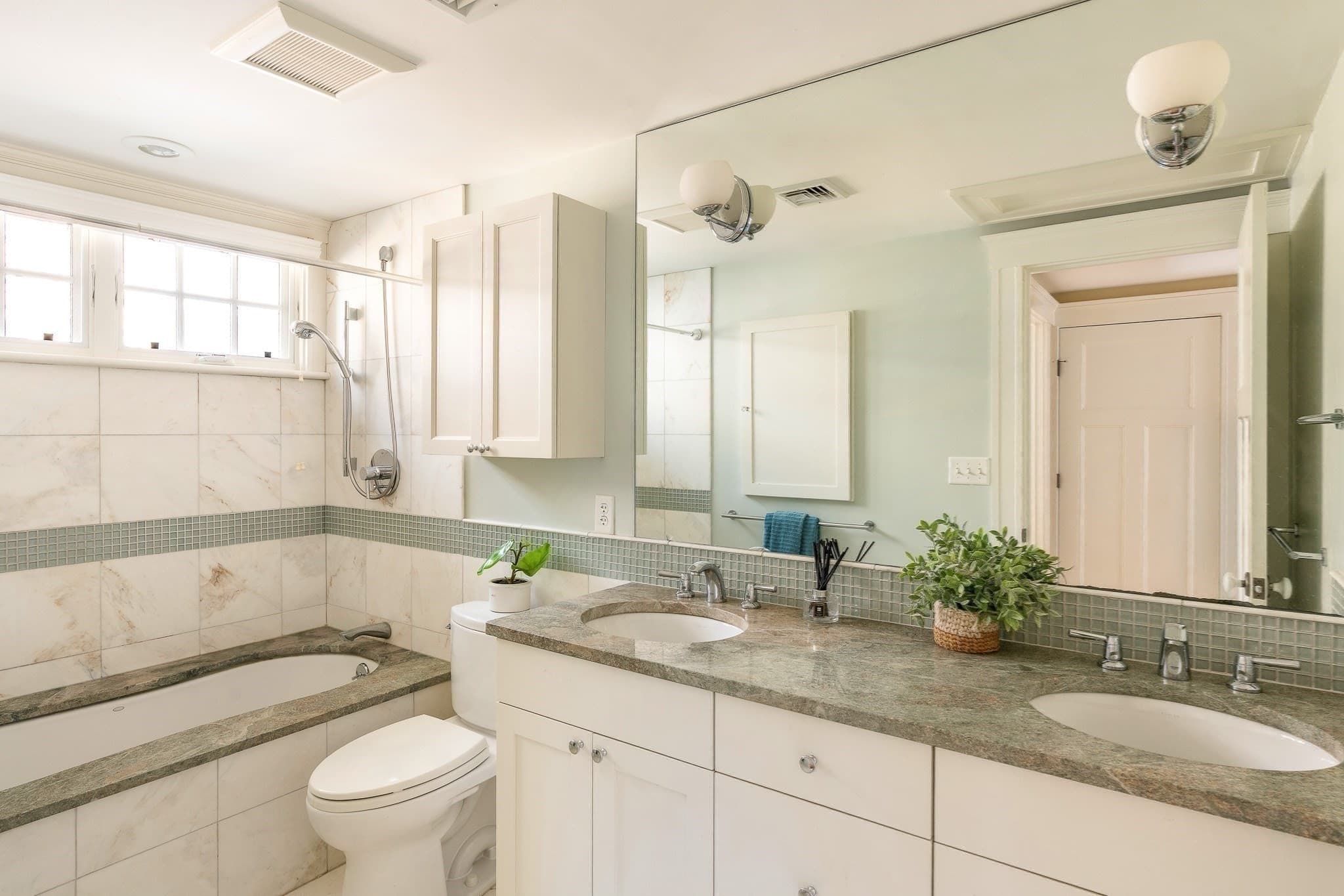 Condominium at 35 Gorham St # 35, Cambridge MA 02138, Cambridge, photo 20 of 26