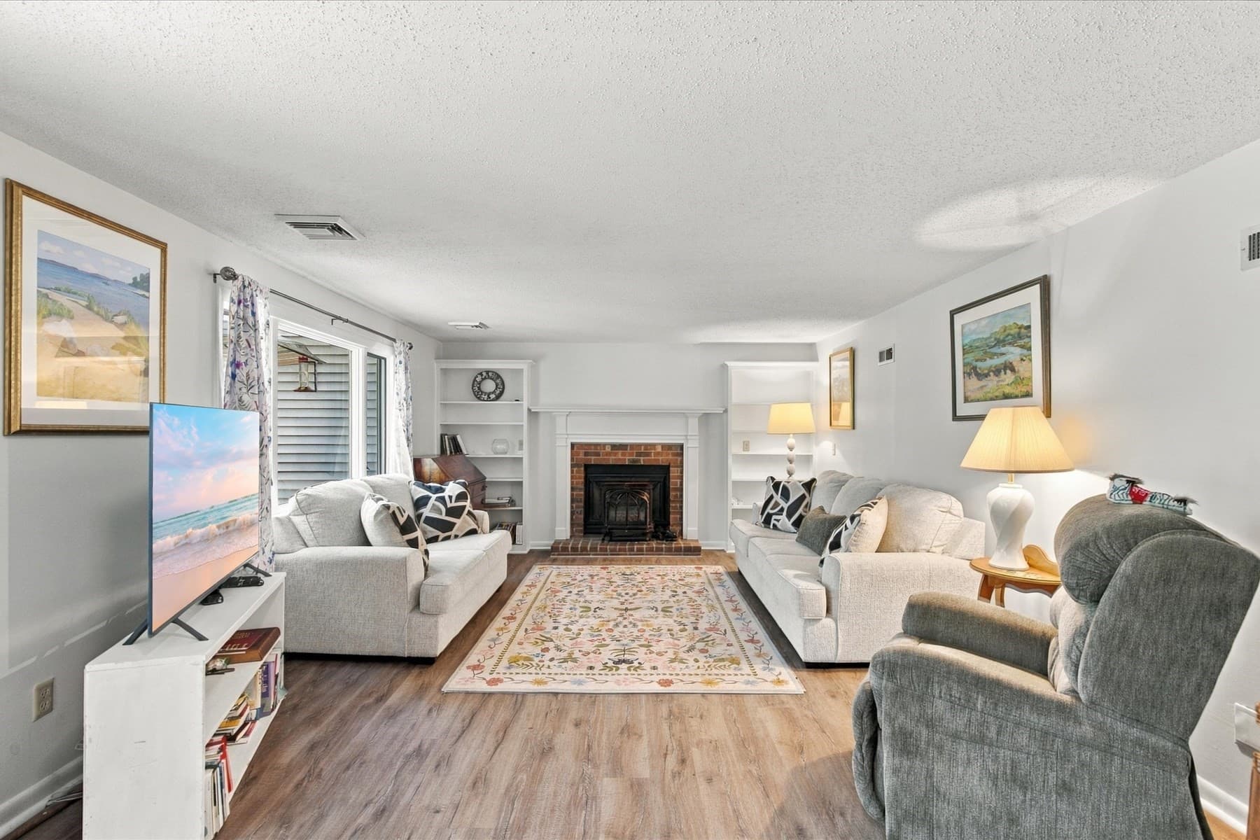 Condominium at 14 Woodrise # 14, Falmouth MA 02540, Falmouth, photo 3 of 31