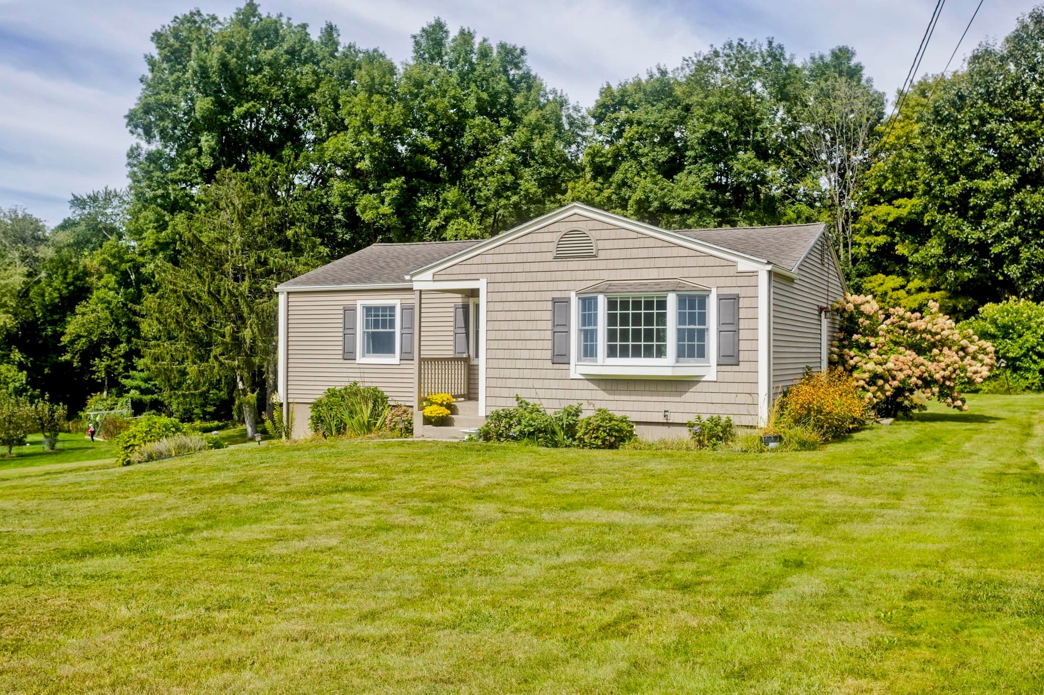 14 Echo Valley Dr, Hampden MA 01036