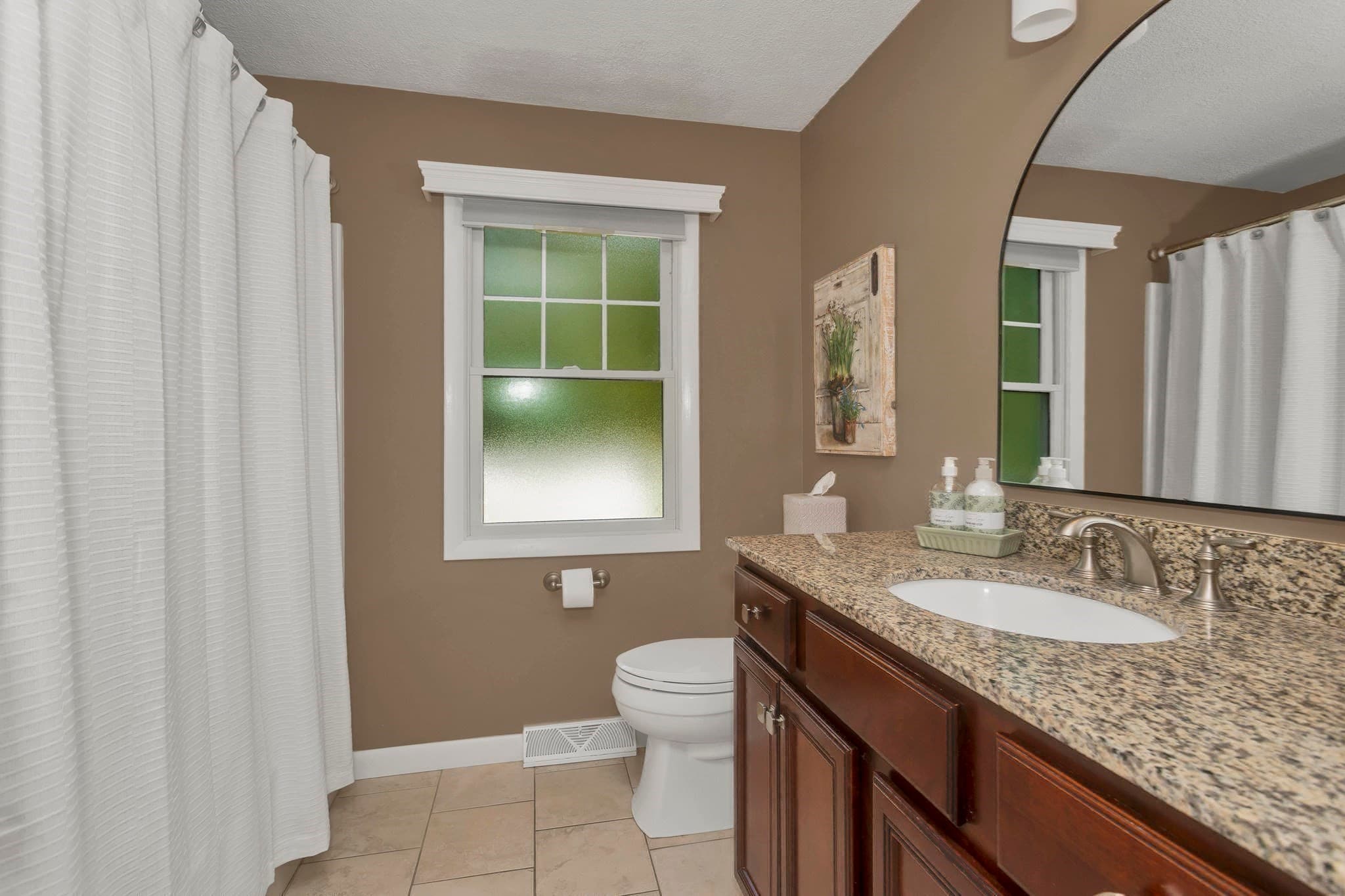 Single Family Residence at 14 Echo Valley Dr, Hampden MA 01036, Hampden, photo 15 of 42