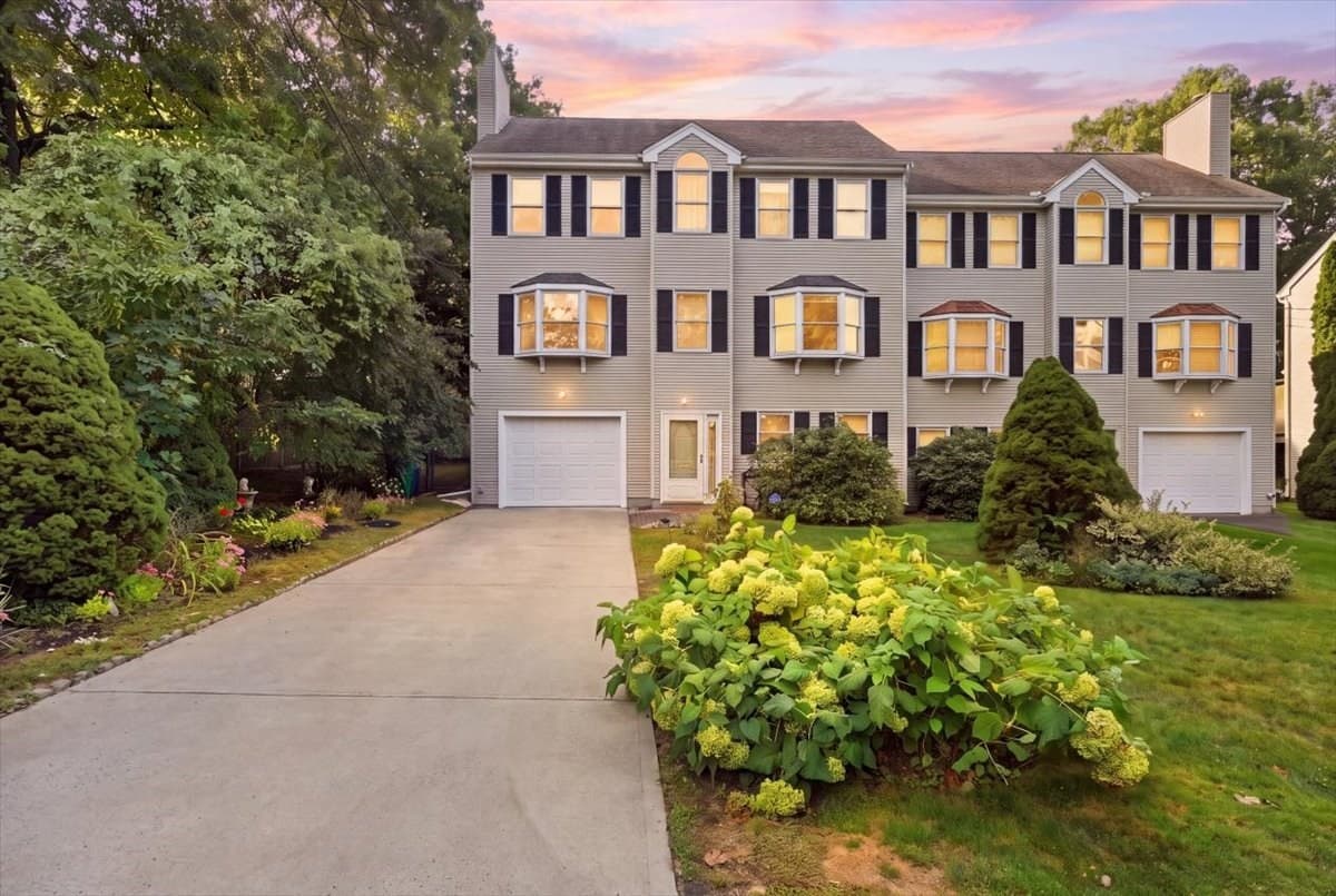 25 Hamlet Street # 25, Newton MA 02459