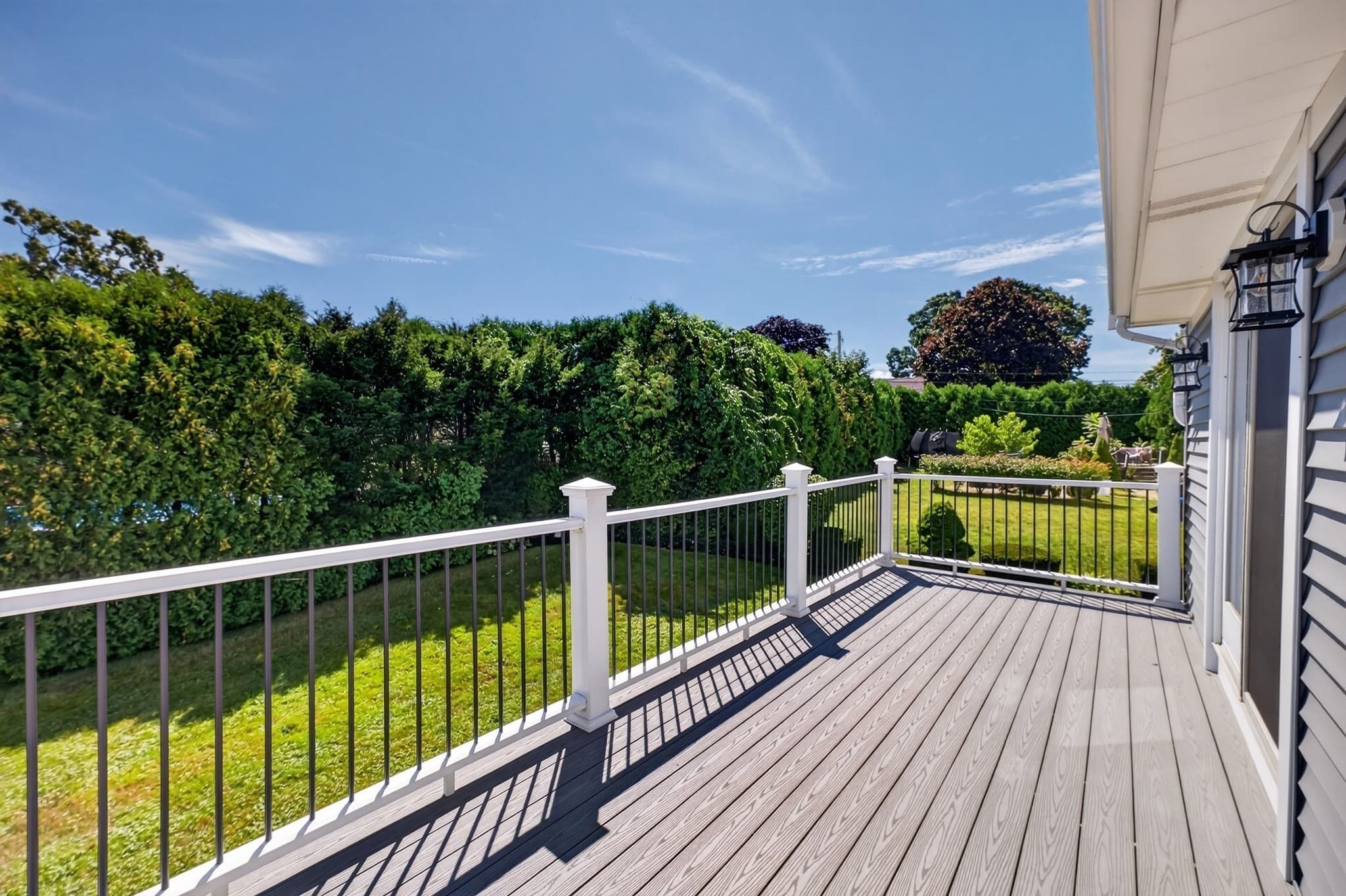 Single Family Residence at 585 N Eastern Ave, Fall River MA 02720, Fall River, photo 6 of 30