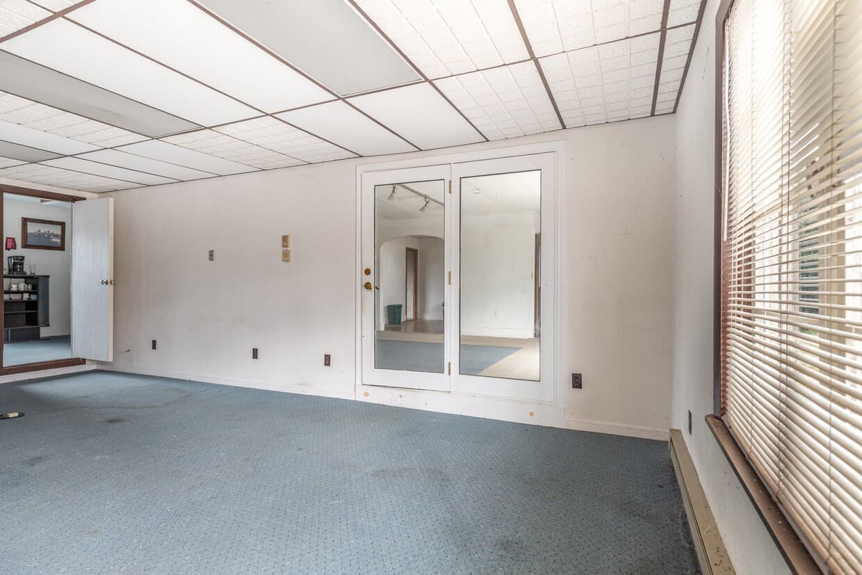 Commercial Sale at 105 Hartford Tpke, Shrewsbury MA 01545, Shrewsbury, photo 9 of 31