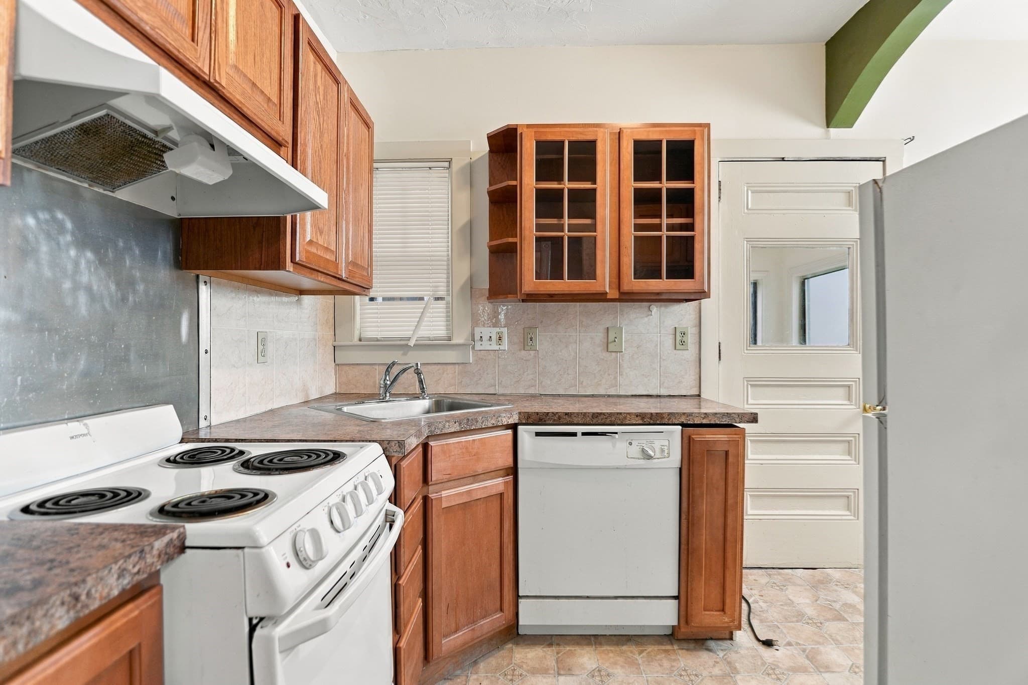 Condominium at 157 Nesmith Street # 9, Lowell MA 01852, Lowell, photo 6 of 32