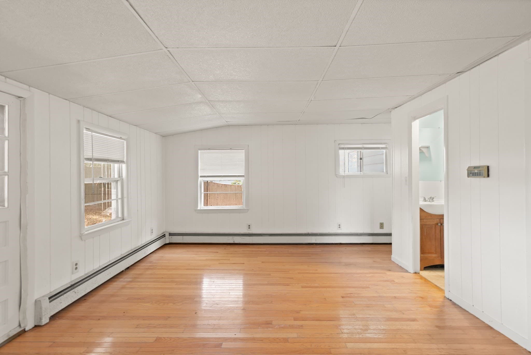 Single Family Residence at 21 Goldsmith Ave, Beverly MA 01915, Beverly, photo 17 of 37