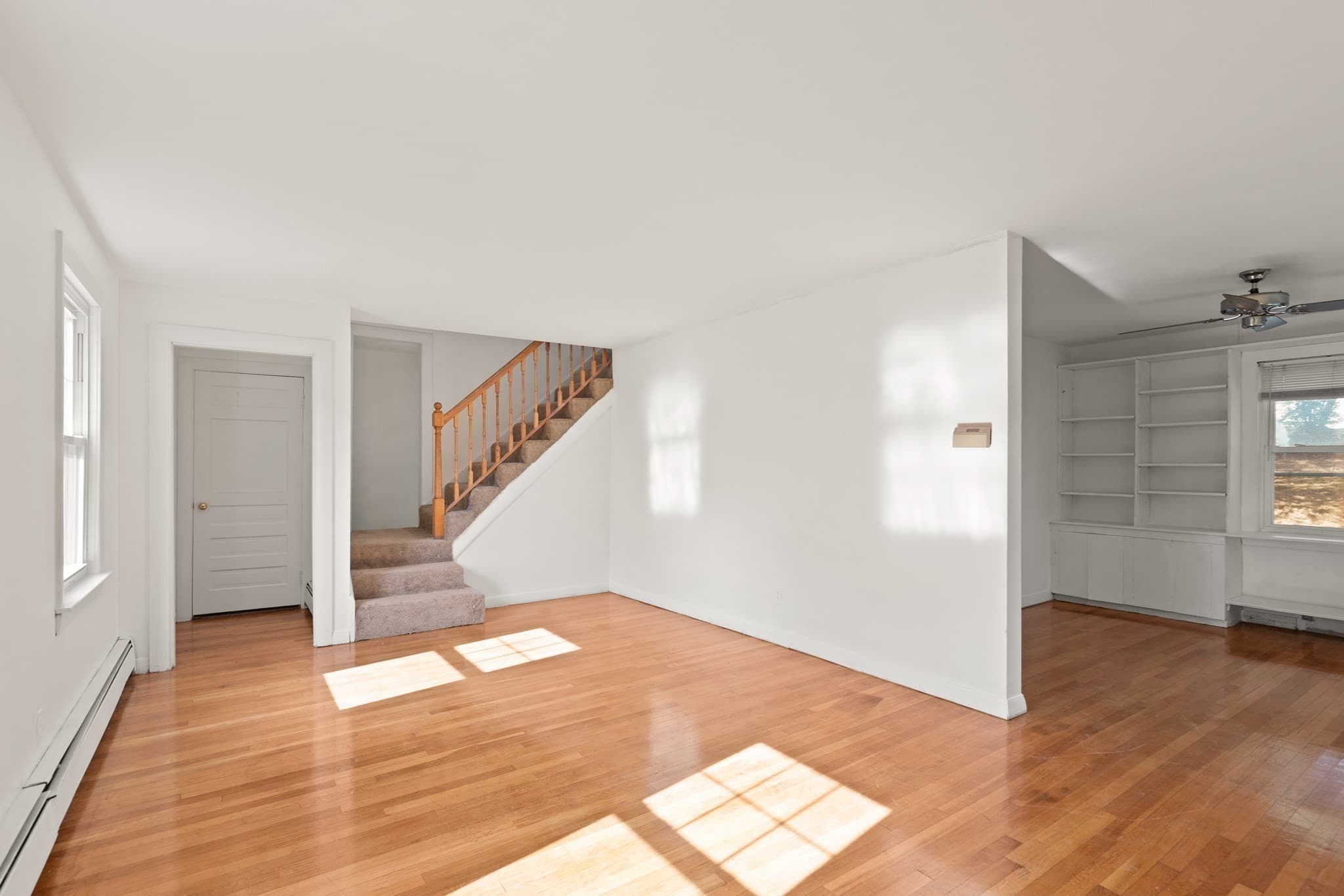 Single Family Residence at 21 Goldsmith Ave, Beverly MA 01915, Beverly, photo 5 of 37