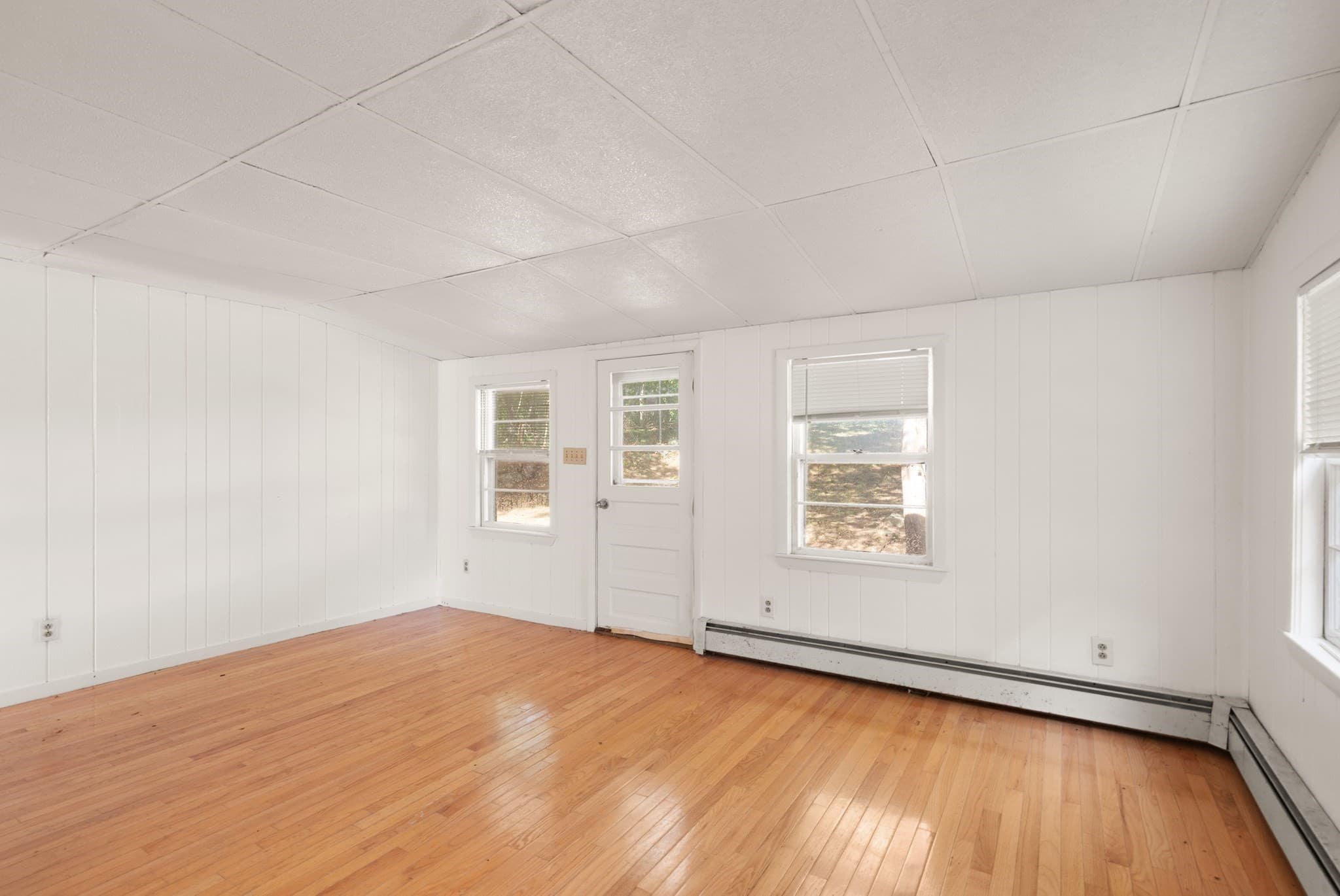 Single Family Residence at 21 Goldsmith Ave, Beverly MA 01915, Beverly, photo 18 of 37