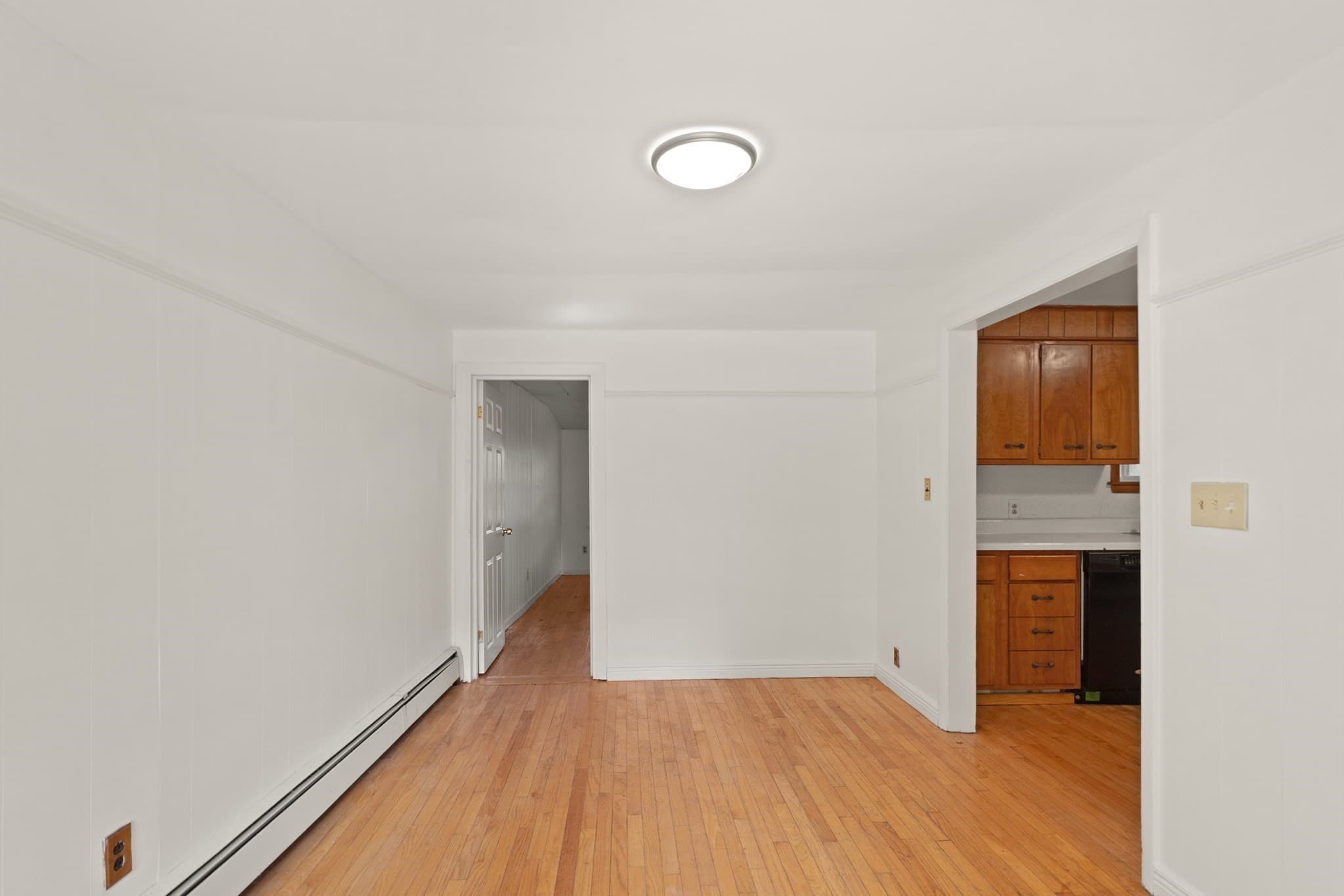 Single Family Residence at 21 Goldsmith Ave, Beverly MA 01915, Beverly, photo 15 of 37