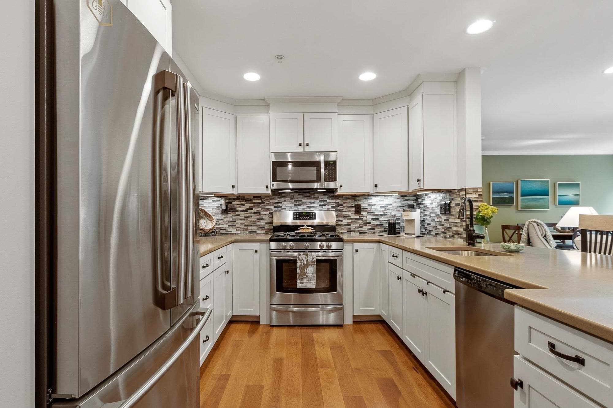 Condominium at 245 Cambridge Street # 302, Burlington MA 01803, Burlington, photo 5 of 32