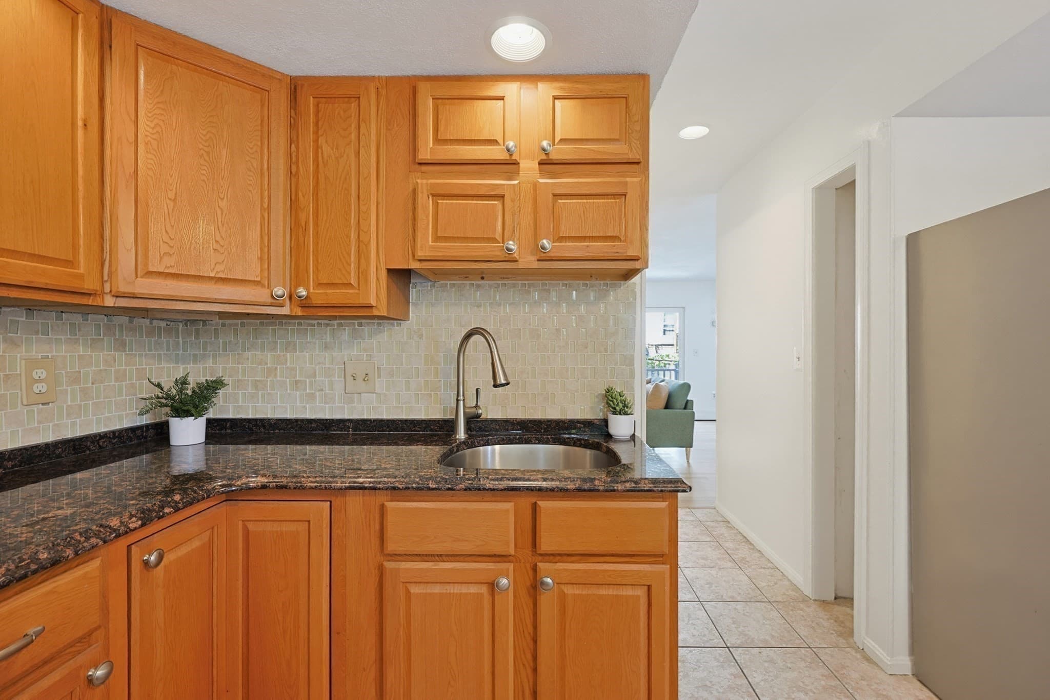 Condominium at 294 Paris Street # 294, Boston MA 02128, Boston, photo 17 of 33