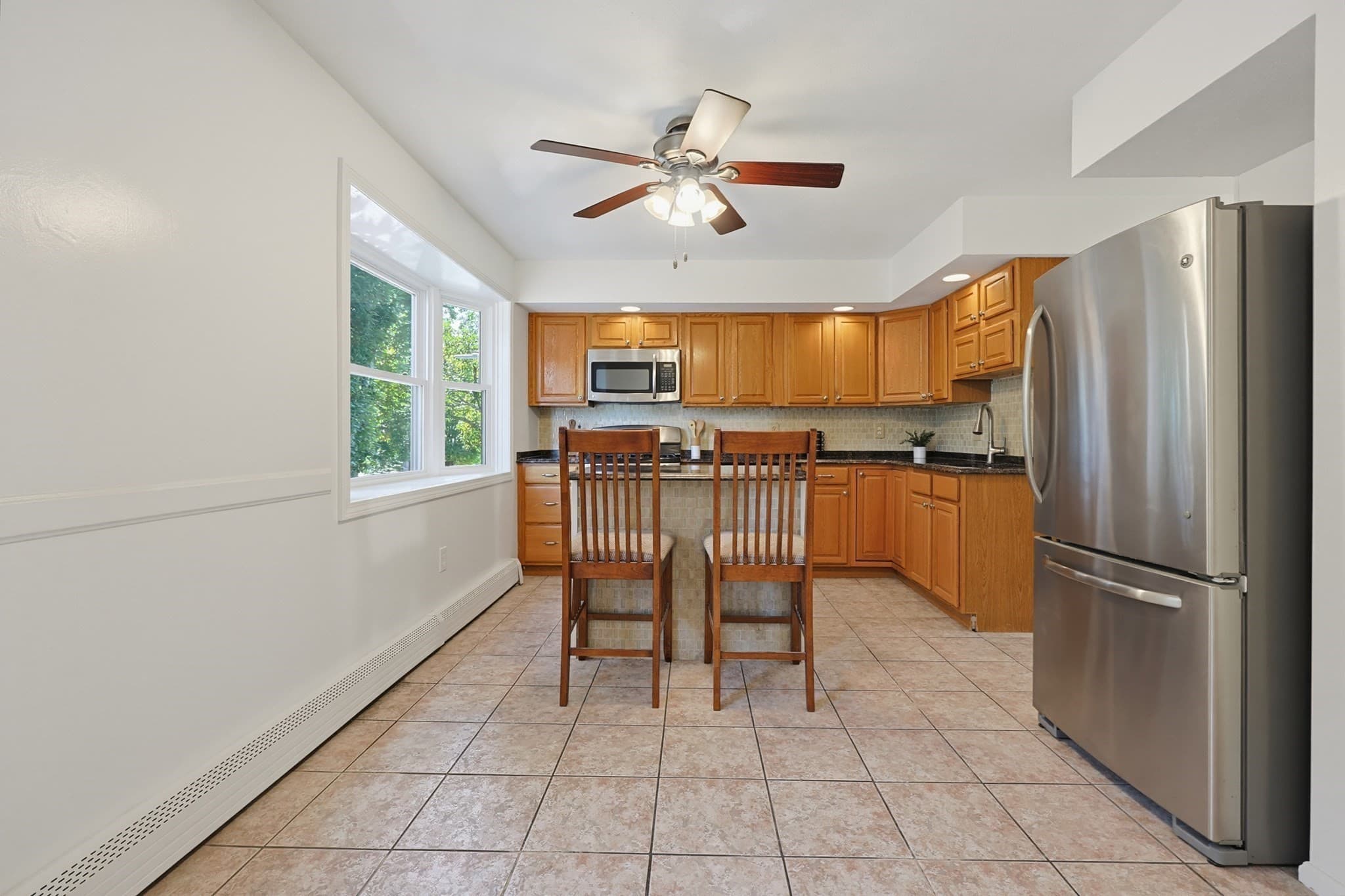 Condominium at 294 Paris Street # 294, Boston MA 02128, Boston, photo 14 of 33
