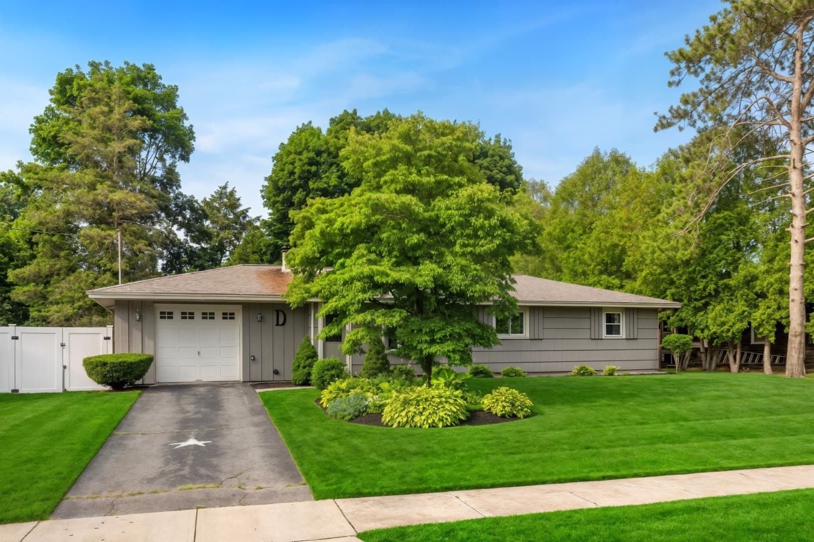 Single Family Residence at 19 Amherst Road, Beverly MA 01915, Beverly, photo 2 of 33