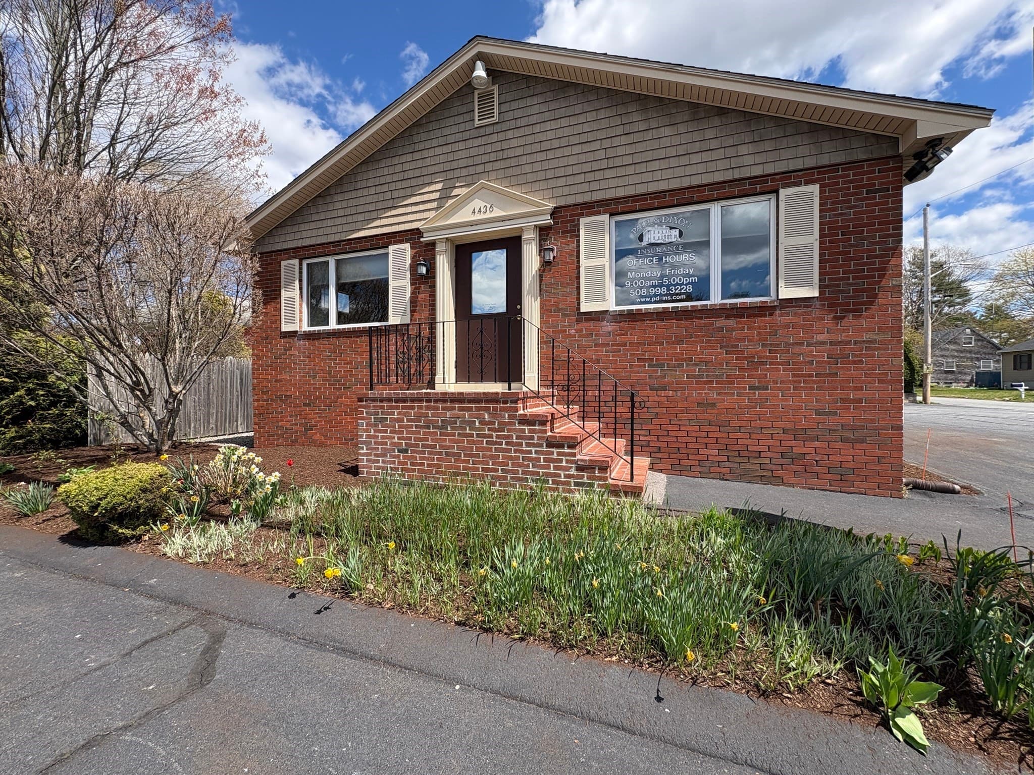 4436 Acushnet Ave, New Bedford MA 02745