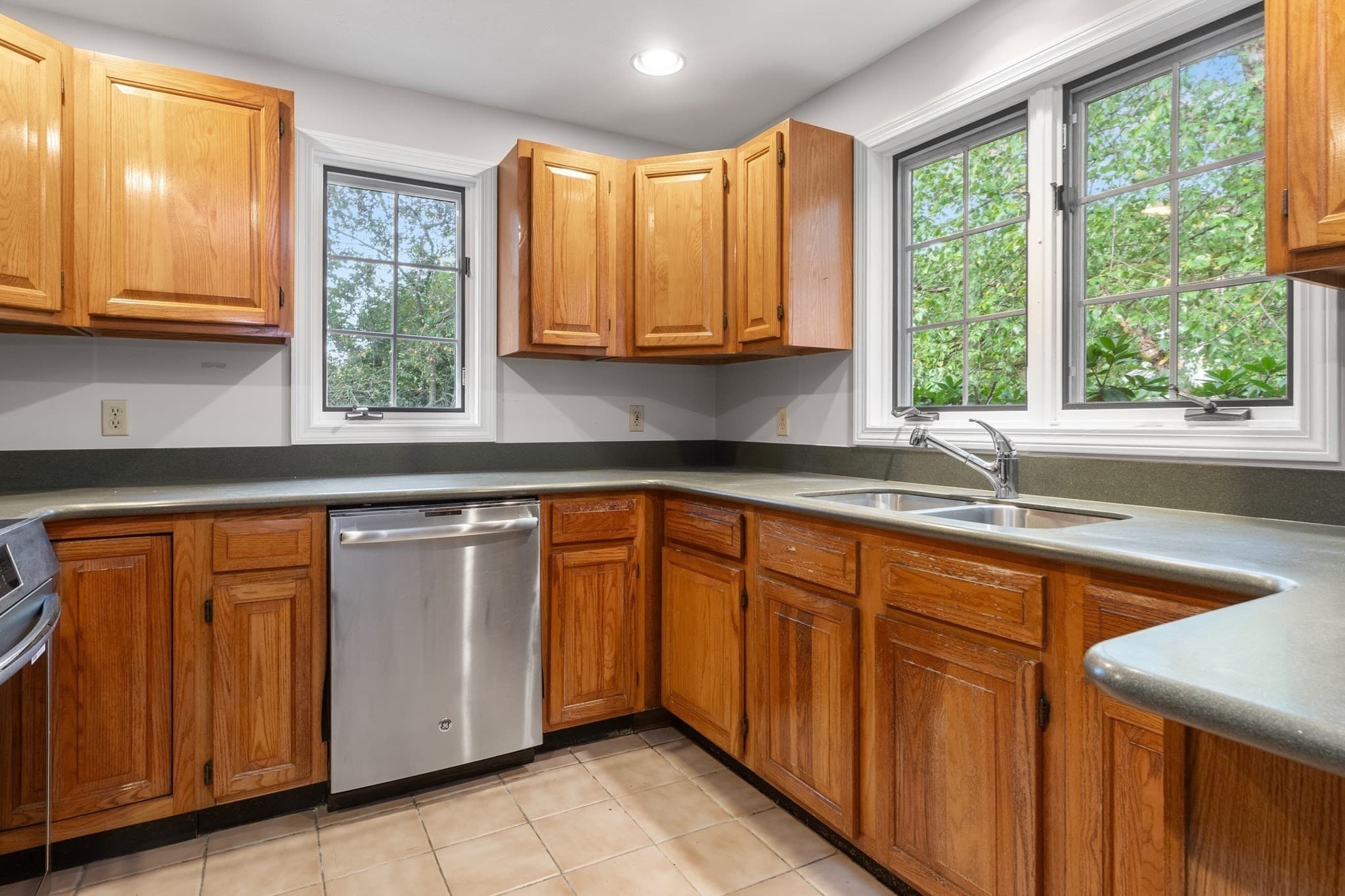 Condominium at 8 Patriots Lndg # 8, Essex MA 01929, Essex, photo 12 of 42