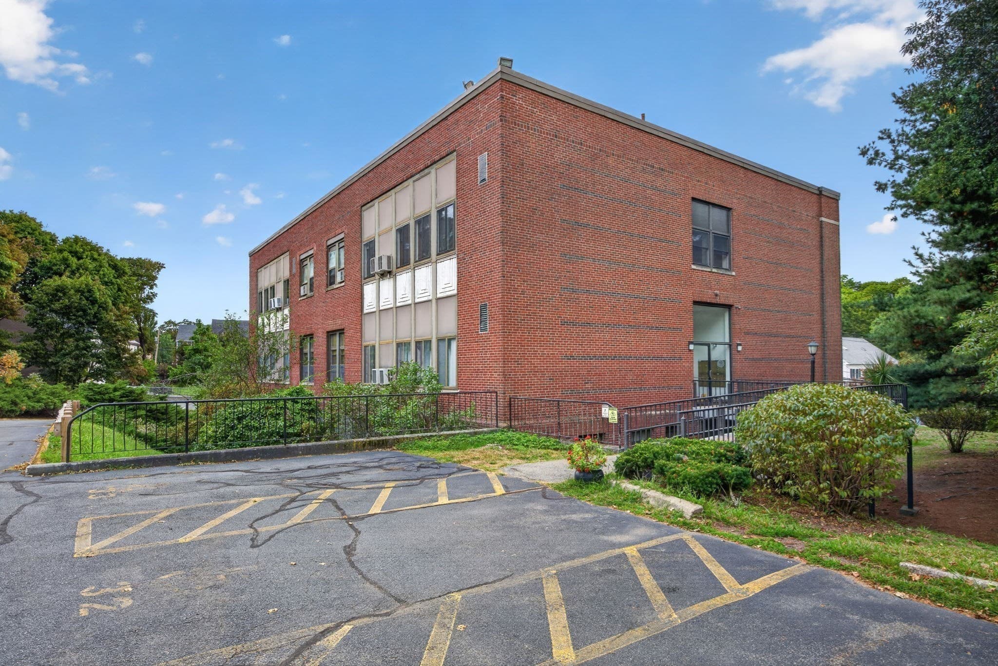 Condominium at 61 Wright # 105, Stoneham MA 02180, Stoneham, photo 26 of 28