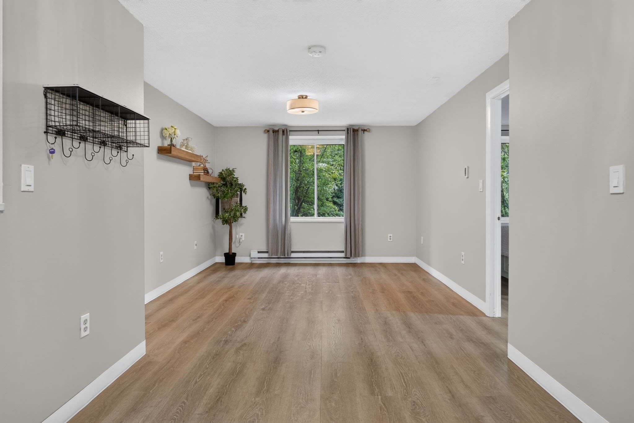 Condominium at 61 Wright # 105, Stoneham MA 02180, Stoneham, photo 3 of 28