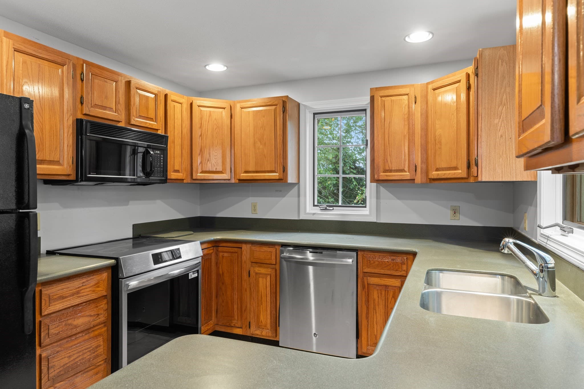 Single Family Residence at 8 Patriots Lndg # 8, Essex MA 01929, Essex, photo 13 of 42