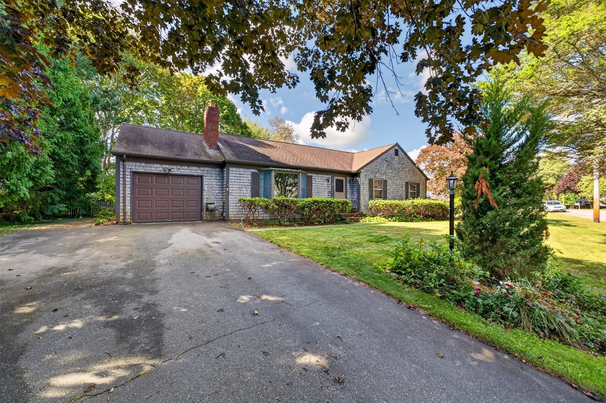Single Family Residence at 36 Beechwood Dr, Dartmouth MA 02748, Dartmouth, photo 2 of 35