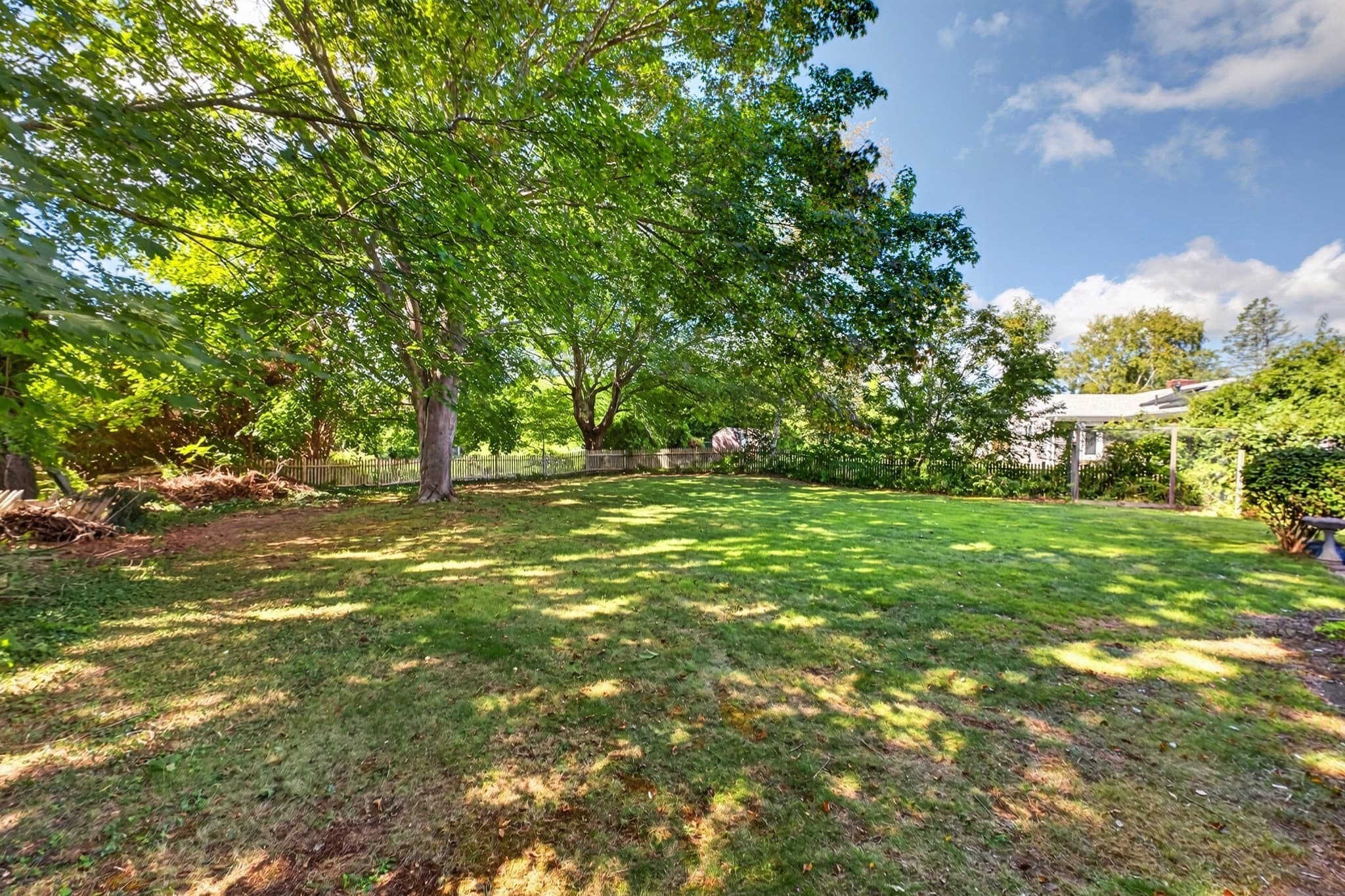 Single Family Residence at 36 Beechwood Dr, Dartmouth MA 02748, Dartmouth, photo 3 of 35