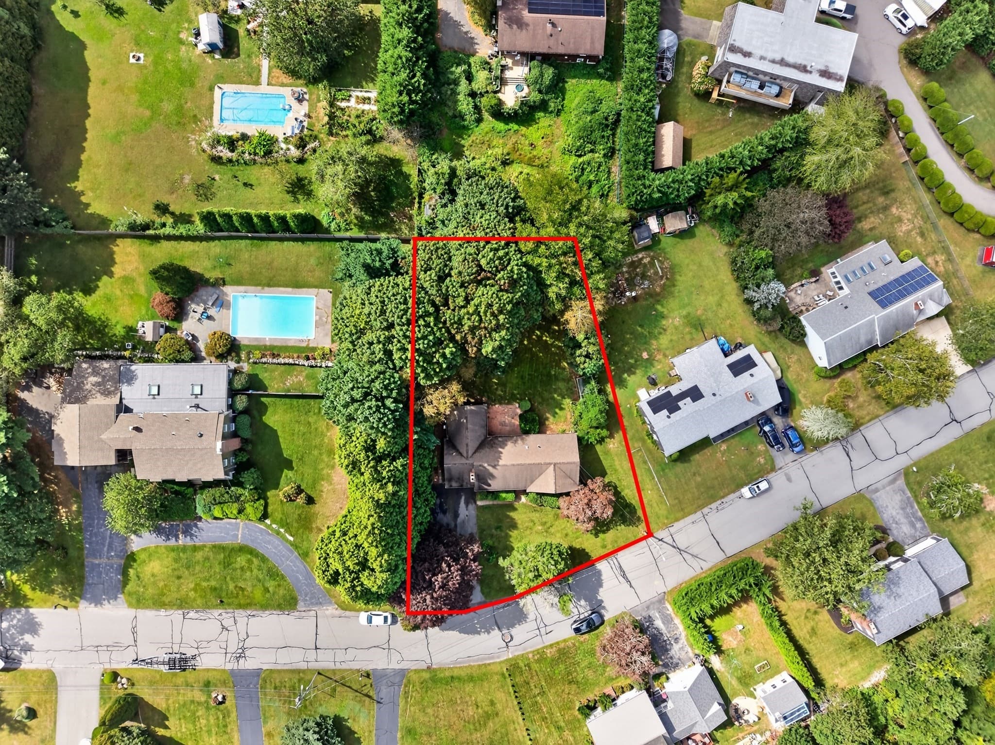 Single Family Residence at 36 Beechwood Dr, Dartmouth MA 02748, Dartmouth, photo 9 of 35