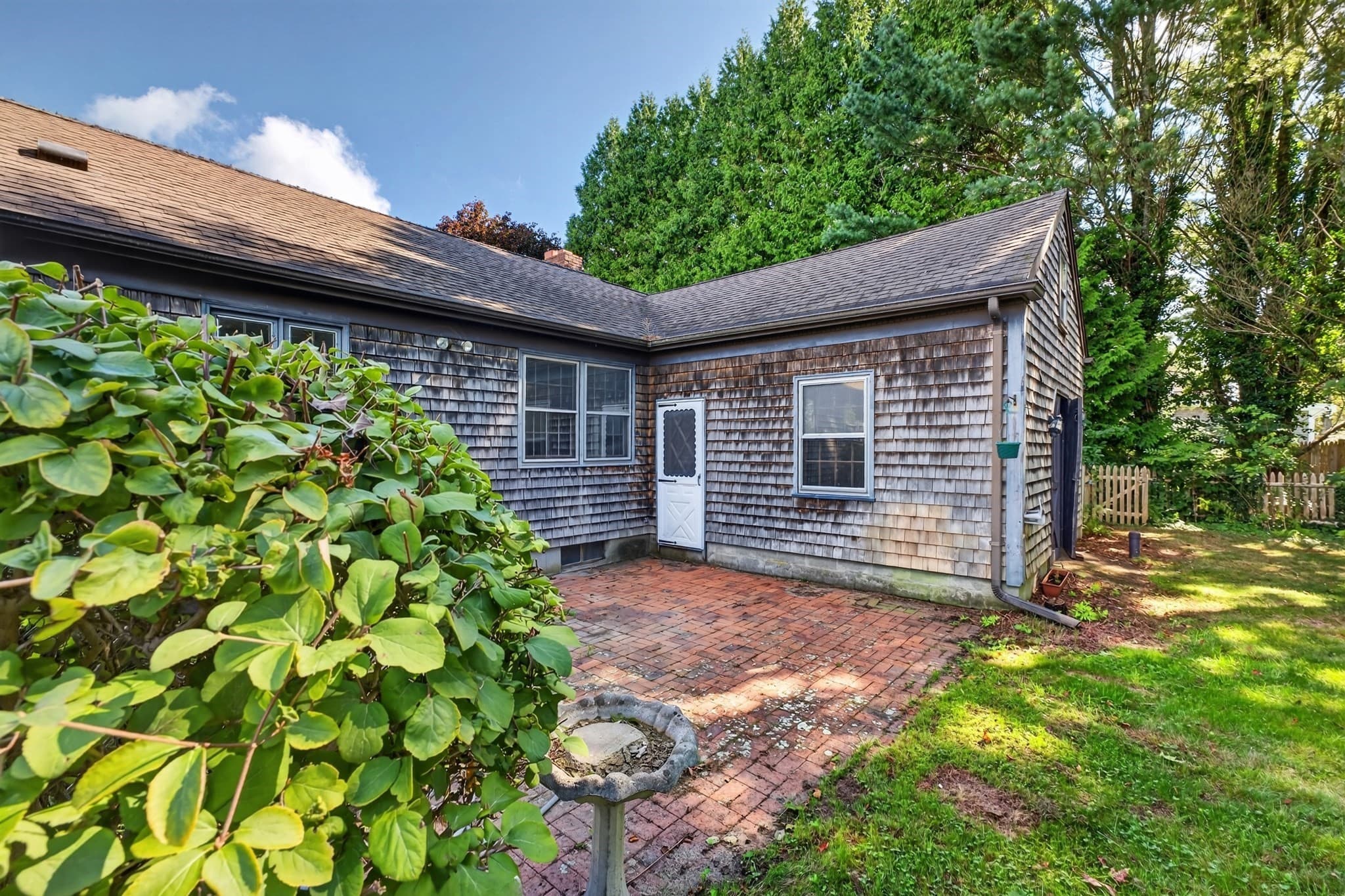 Single Family Residence at 36 Beechwood Dr, Dartmouth MA 02748, Dartmouth, photo 35 of 35