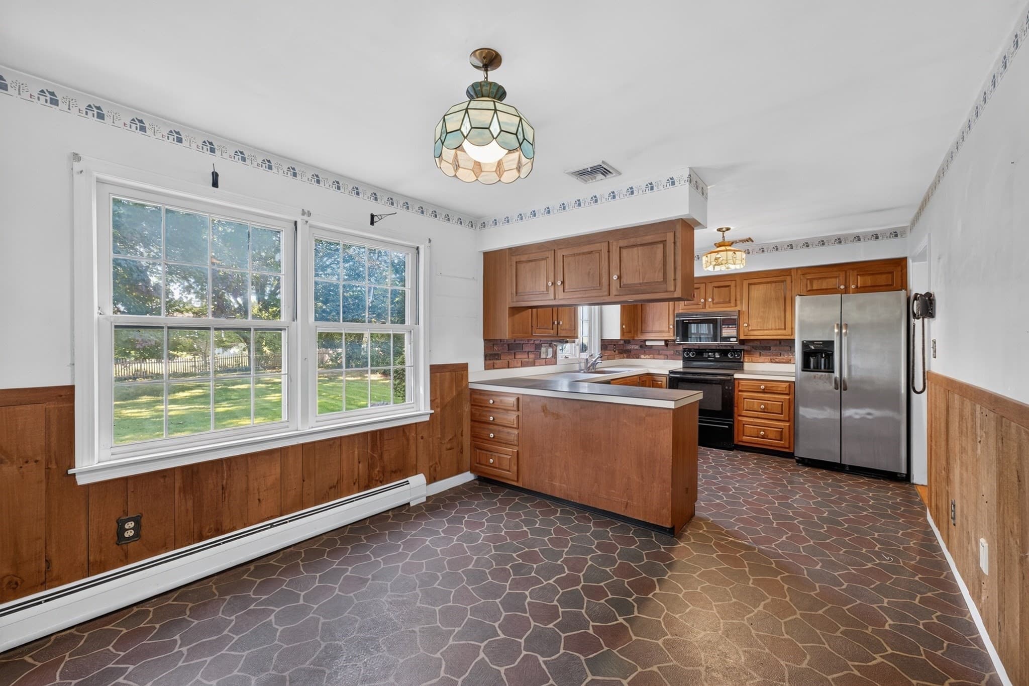 Single Family Residence at 36 Beechwood Dr, Dartmouth MA 02748, Dartmouth, photo 21 of 35