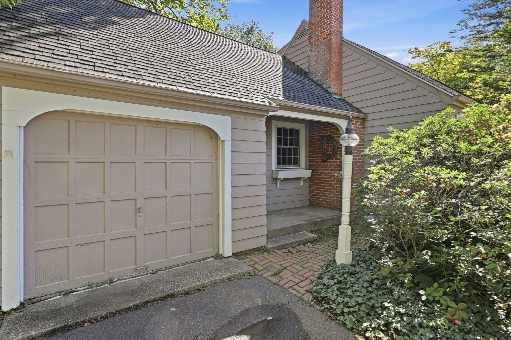 Single Family Residence at 148 Falmouth Rd, West Springfield MA 01089, West Springfield, photo 12 of 36