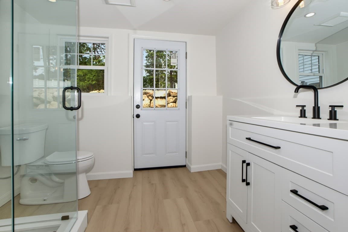 Single Family Residence at 33 Cheryl Ln, Holliston MA 01746, Holliston, photo 11 of 32