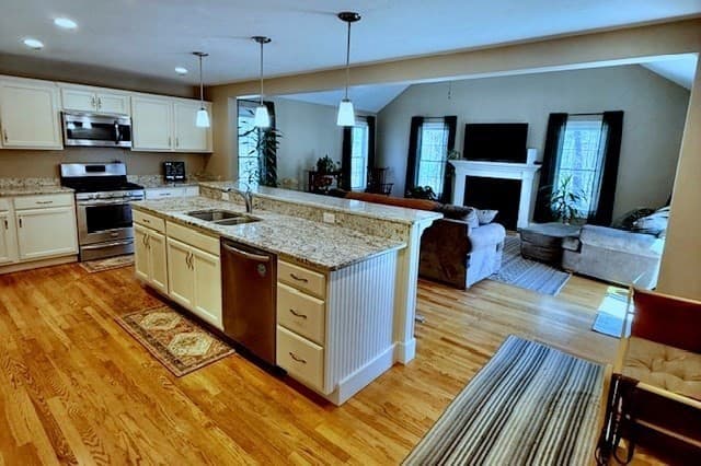 Single Family Residence at 429/A Winthrop, Taunton MA 02780, Taunton, photo 3 of 15
