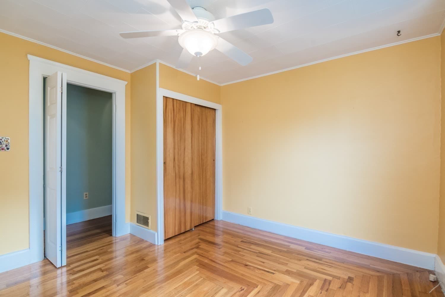 2 Family - 2 Units Up/Down at 59 North St, Northampton MA 01060, Northampton, photo 19 of 42