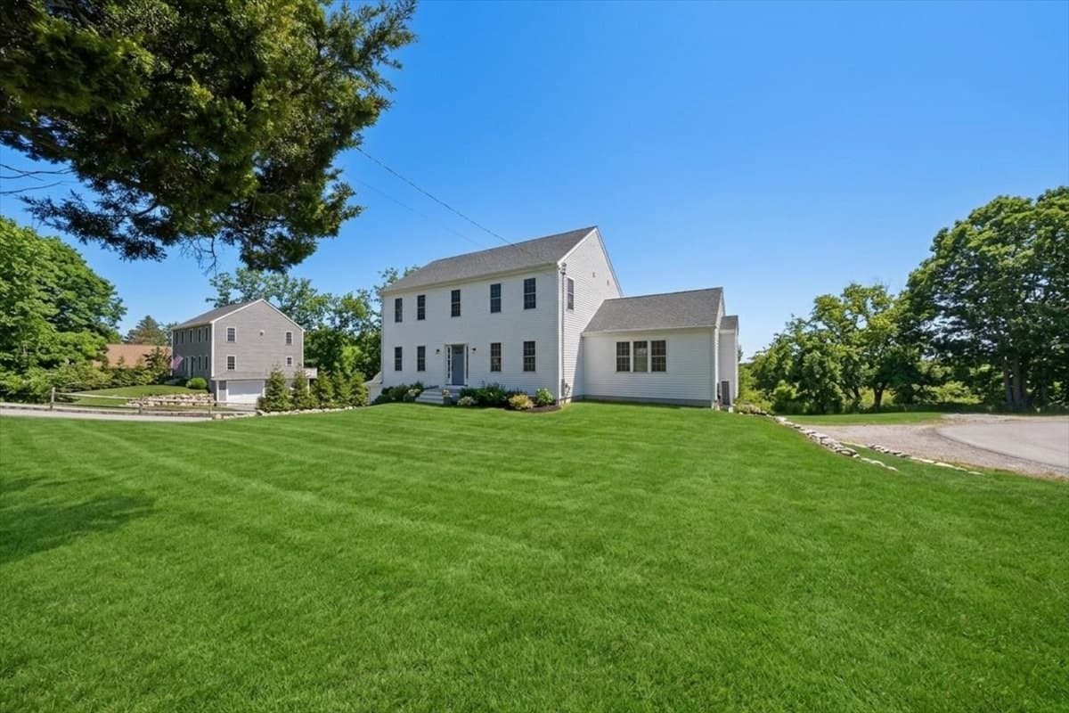Single Family Residence at 143 Driftway, Scituate MA 02066, Scituate, photo 2 of 30