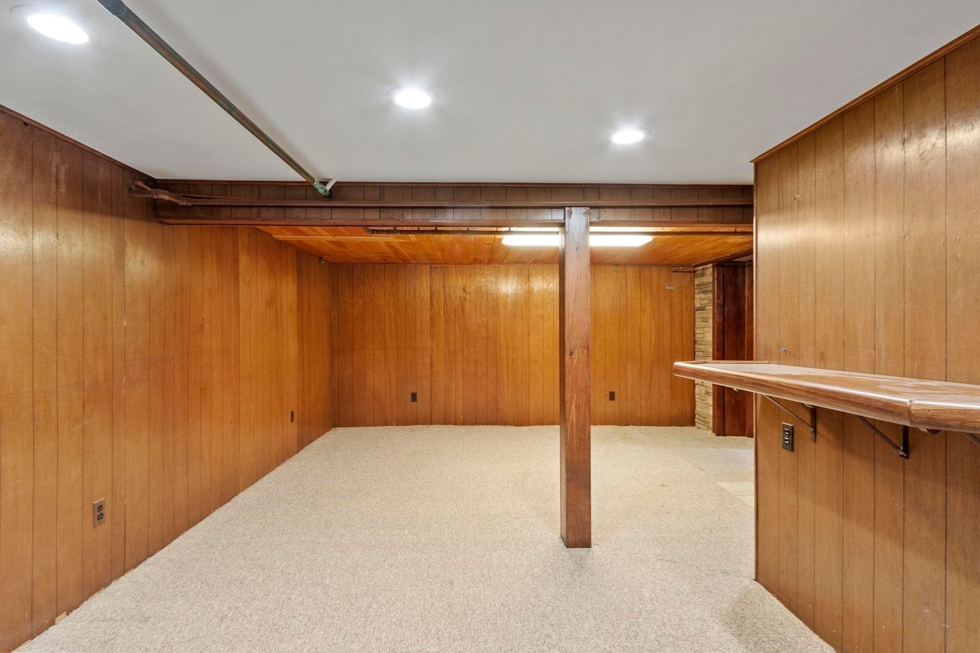 Single Family Residence at 173 Tenth St, Leominster MA 01453, Leominster, photo 27 of 35