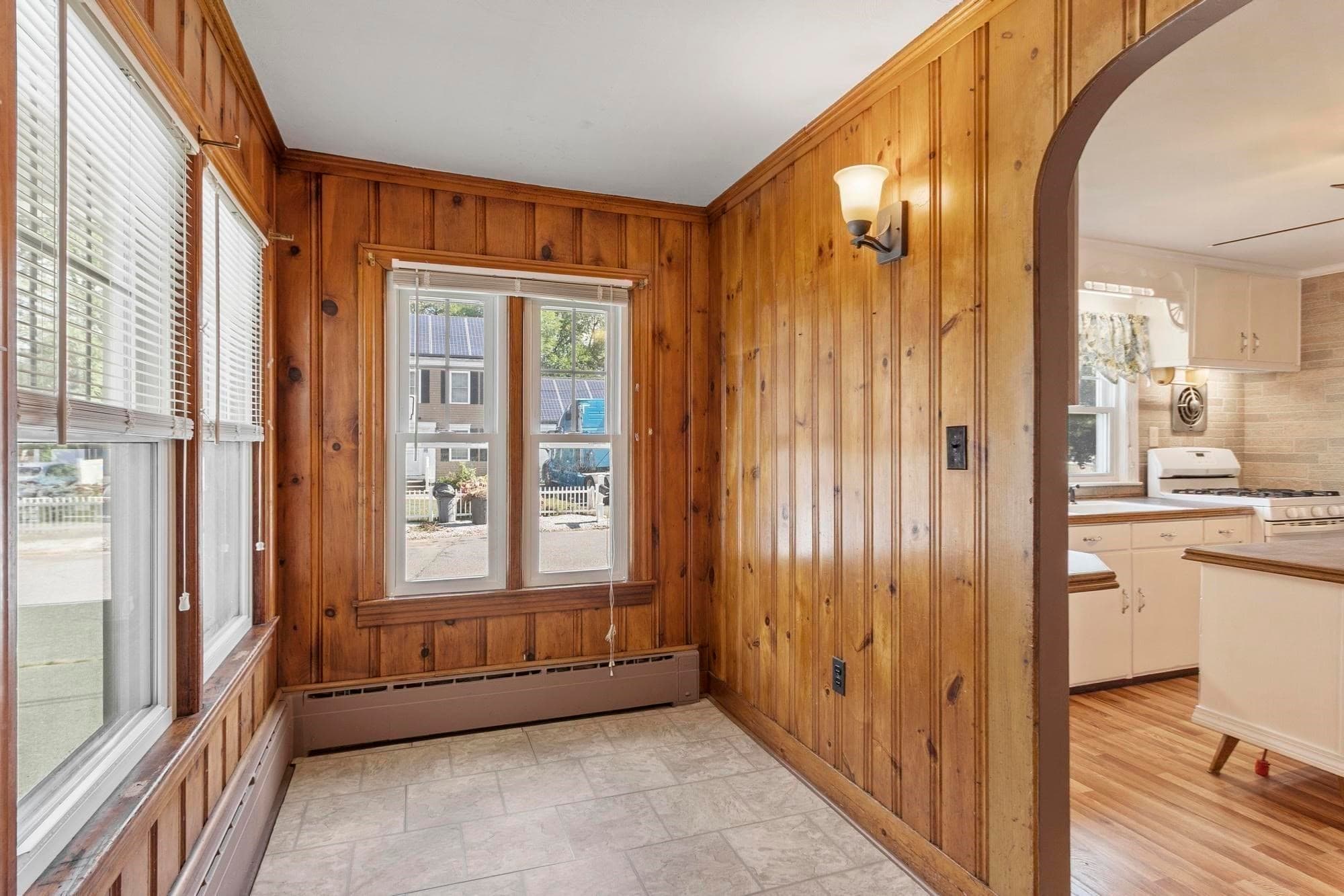 Single Family Residence at 173 Tenth St, Leominster MA 01453, Leominster, photo 14 of 35