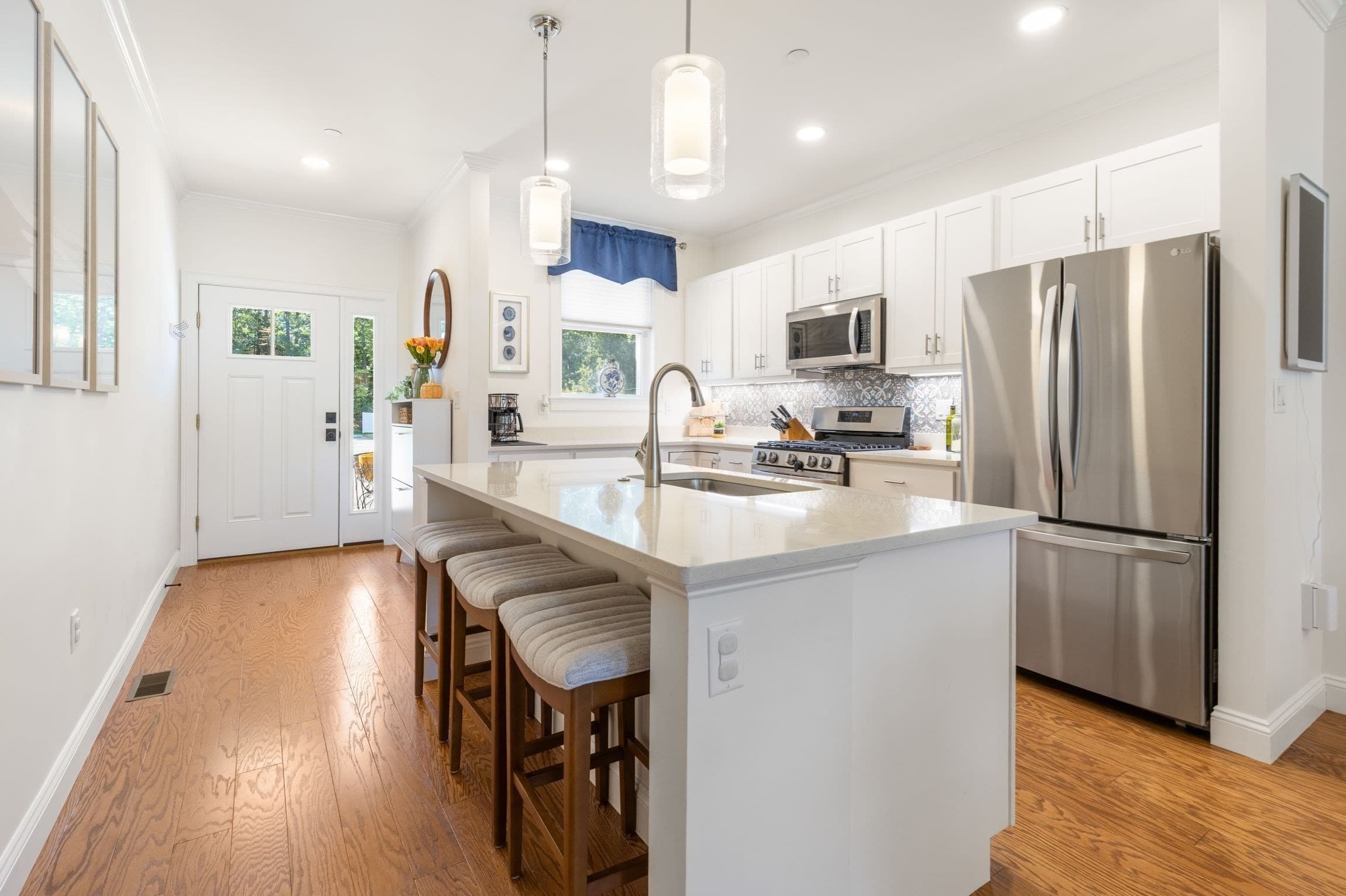 Condominium at 7 E Dexter Ave # 38, Woburn MA 01801, Woburn, photo 2 of 42